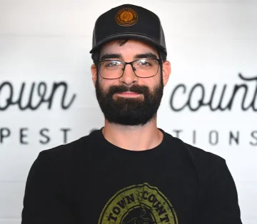 town-country-jared-wildlife-control-technician